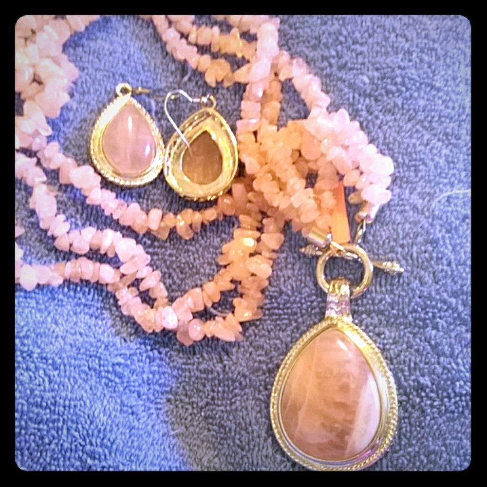 Galilea Rose Quartz earring/necklace set